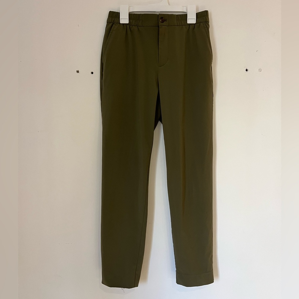 Women’s Olive Green Pleated Straight Leg Pants